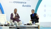 Innovation Sociale - Le Professeur Muhammad Yunus nous livre sa vision du « social business ».mp4