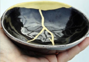 Le Kintsugi ou la beauté de la fêlure Le Kintsugi ou la beauté de la fêlure