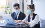 Le masque en entreprise, entre protection et effacement des relations sociales  ?